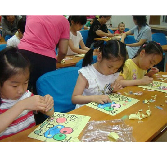 Kids DIY Crafts Pattern