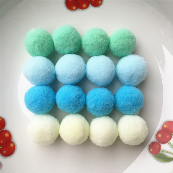 Vivid Pompom Fur