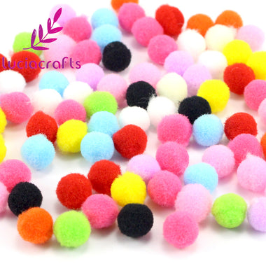 Kids DIY Pompom Balls