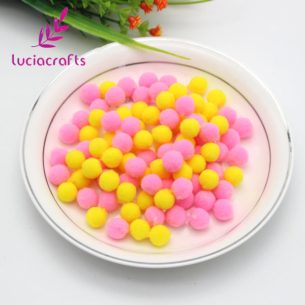 Kids DIY Pompom Balls