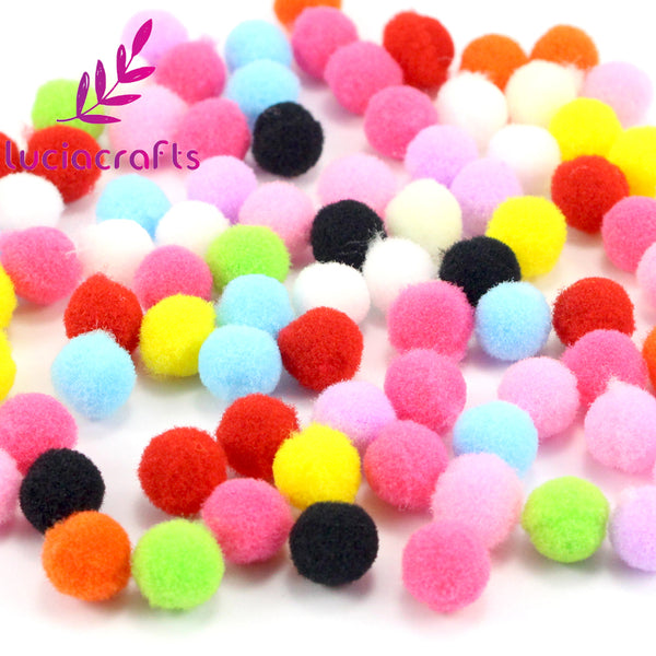 Kids DIY Pompom Balls