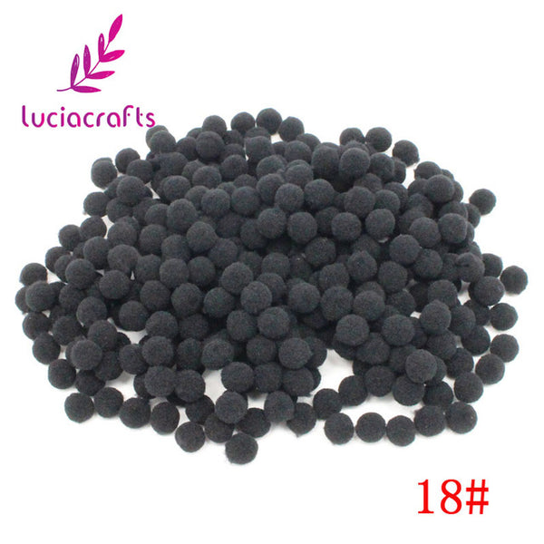 Kids DIY Pompom Balls