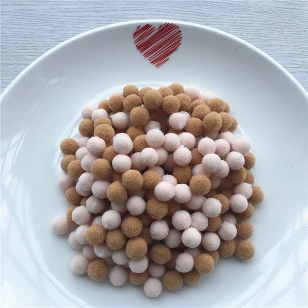 Vivid Pompom Fur