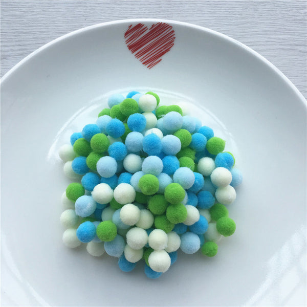 Vivid Pompom Fur