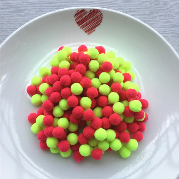 Vivid Pompom Fur