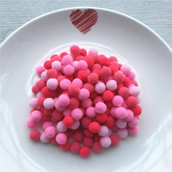 Vivid Pompom Fur