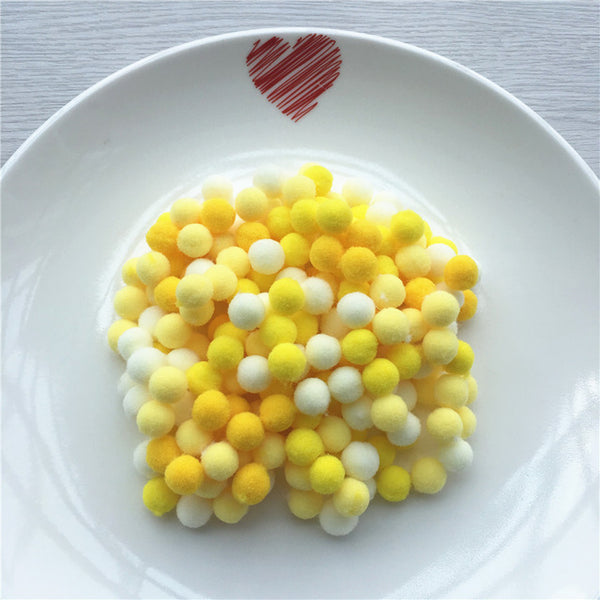 Vivid Pompom Fur