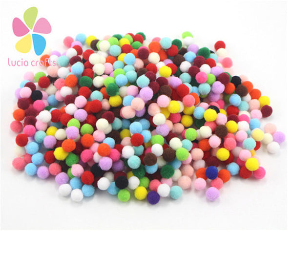 Kids DIY Pompom Balls
