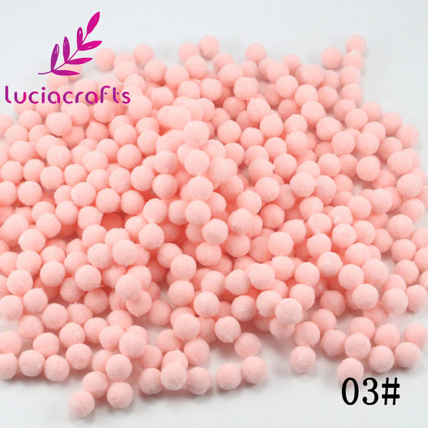 Kids DIY Pompom Balls