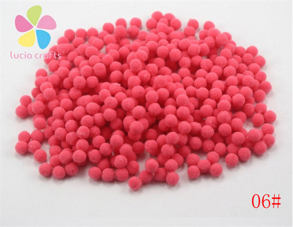 Kids DIY Pompom Balls